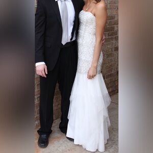 Aidan Mattox Women’s Size 2 Strapless Beaded Mermaid Flare Gown Dress Off White